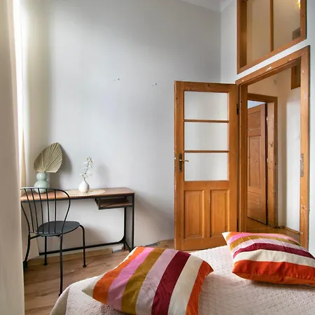 Cozy Krakowska Street, Kazimierz District דירה