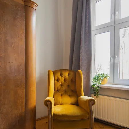 Cozy Krakowska Street, Kazimierz District *