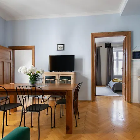 Cozy Krakowska Street, Kazimierz District קרקוב